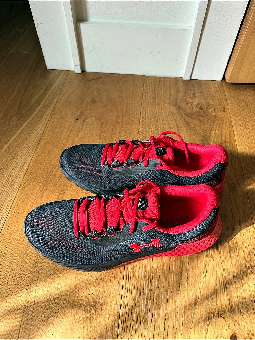 Under Armour Charged Rogue 2 Black & Red Athletic Shoes